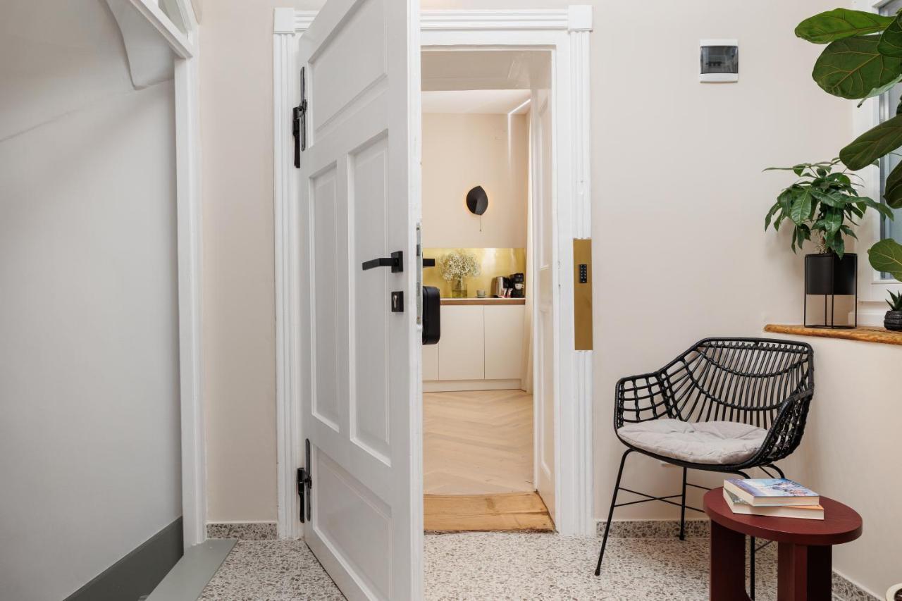 Aries' Collection Luxury Suites 브라쇼브 외부 사진